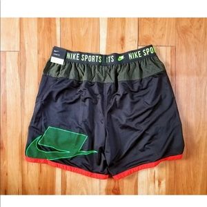 NEW Nike Sport Clash Shorts Dri-Fit Flex
